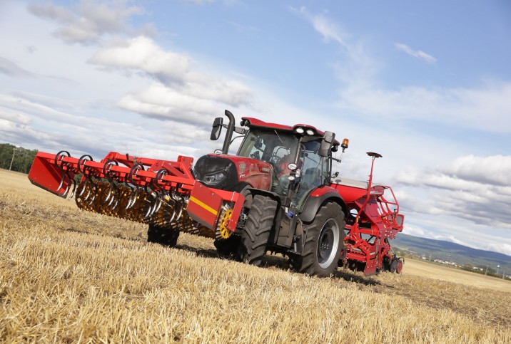 Traktorius Case IH Maxxum Multicontroller serija 116 - 145 AG